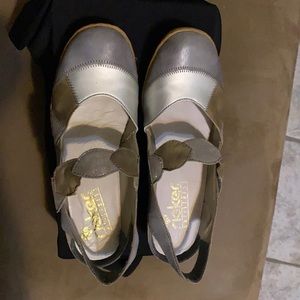 Rieker metallic baby Jane shoes with Velcro